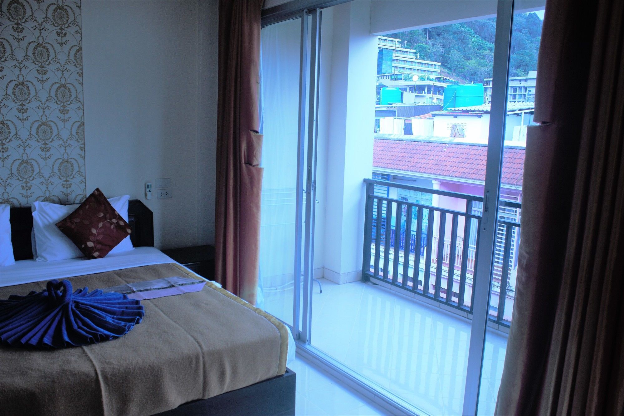 Ramaz Hotel Patong Екстер'єр фото